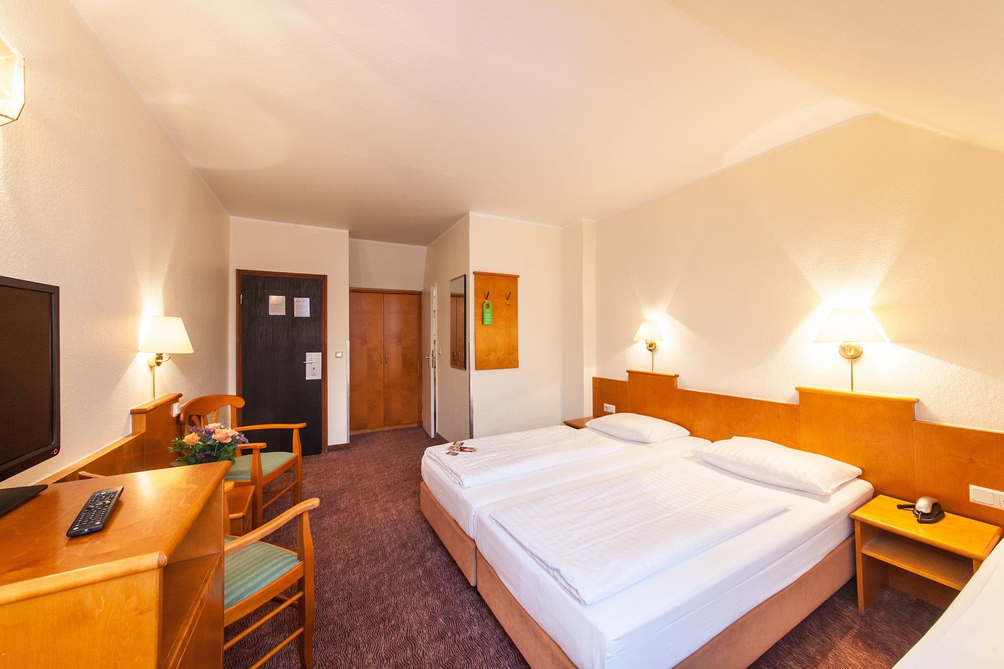 Novum Ahl Meerkatzen Altstadt 3* Köln